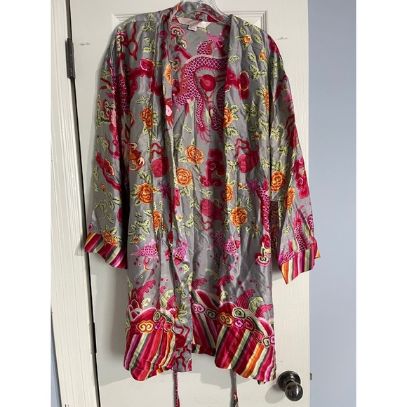 Victoria's Secret Satin Dragon Floral Kimono Robe Women's Gray Pink Boho - Picture 6 of 6